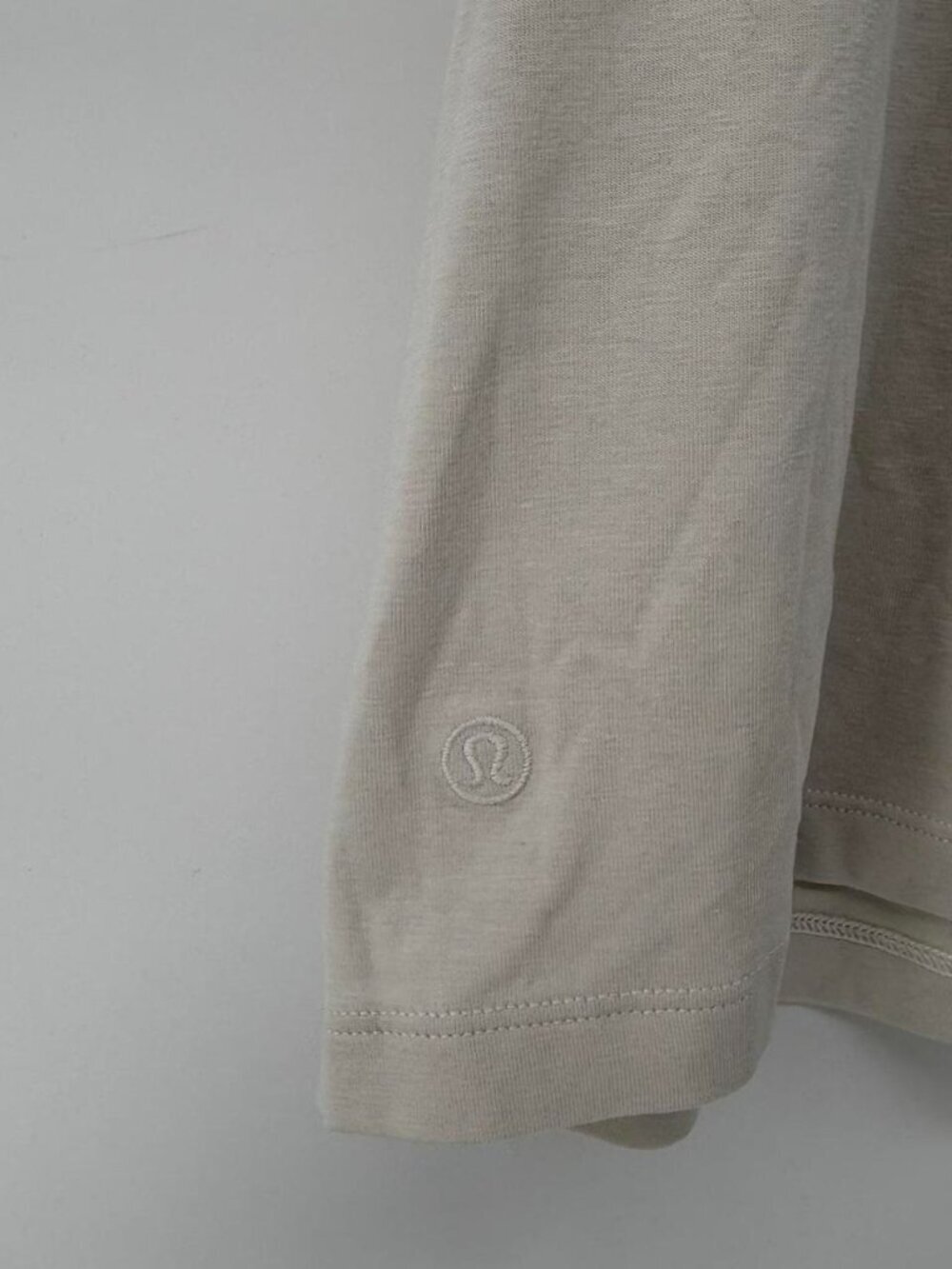 Lululemon Gray Sand Minimalist Boxy Tee Short Sleeve Athleisure Yoga Top Large - Picture 3 of 5